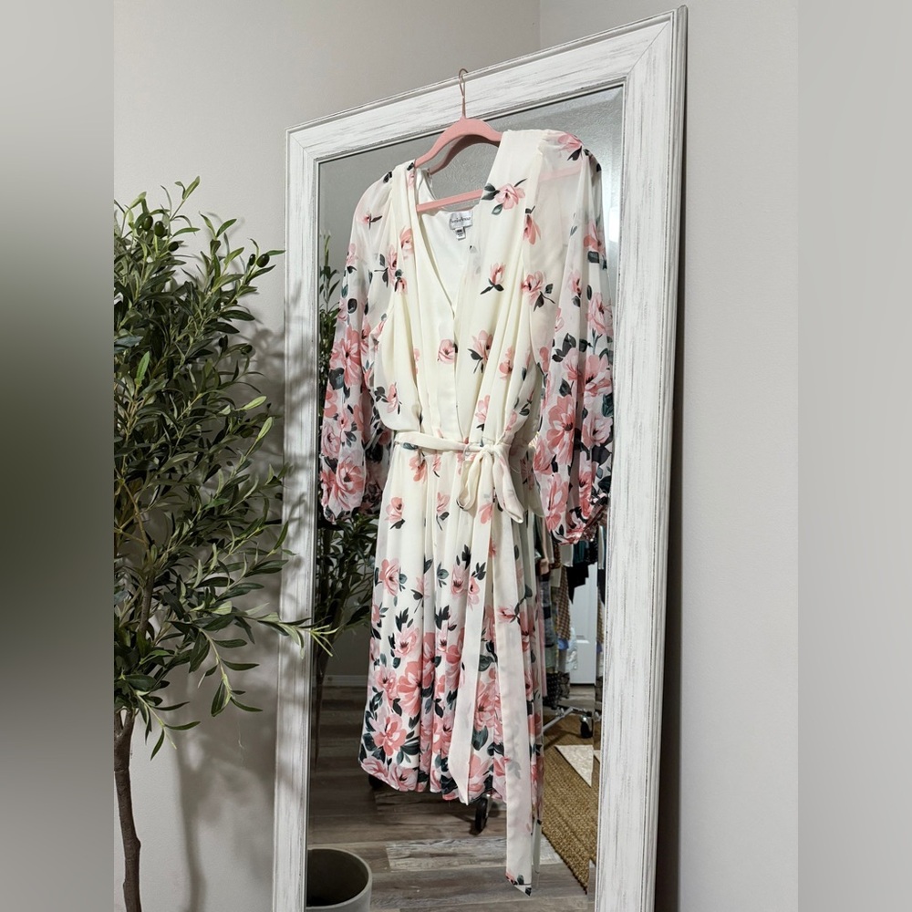Beautiful floral dress🩷🌷